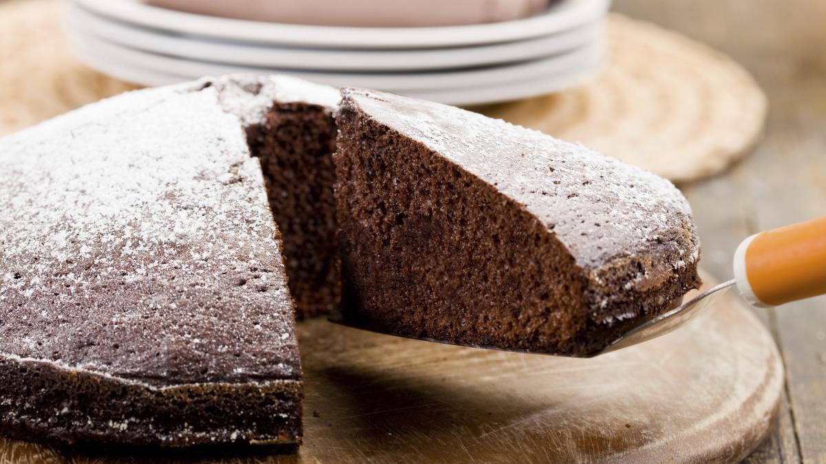 Classic Nutella Cake 2 Classic Nutella Cake