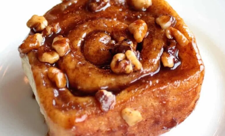 Easy Overnight Cinnamon Rolls 1 Easy Overnight Cinnamon Rolls