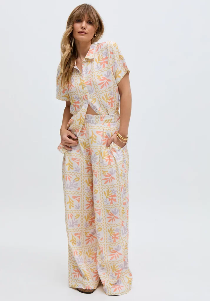 Effortless Elegance: Why Raffya is the Must-Have Label for the Modern Wardrobe 5 Effortless Elegance: Why Raffya is the Must-Have Label for the Modern Wardrobe